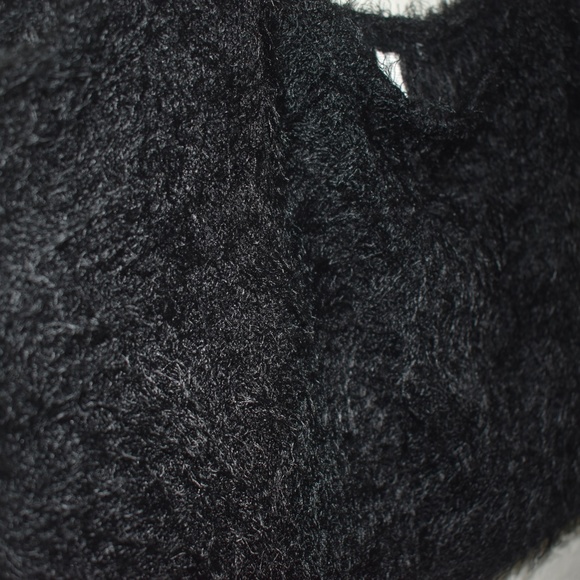 Black Faux Fur Crop Top - Picture 6 of 7